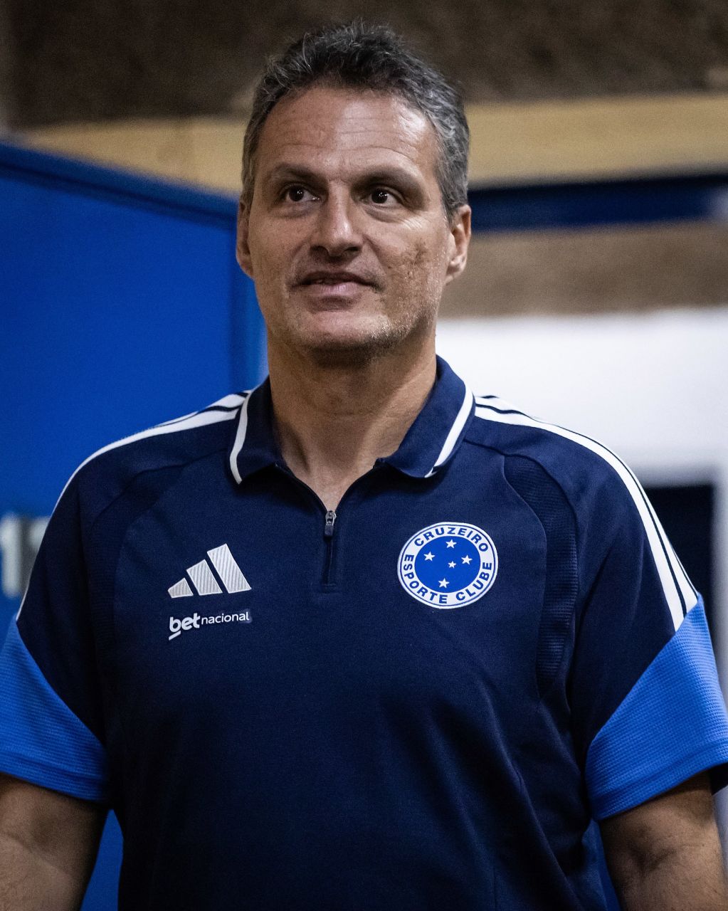 Bruno Spindel em coletiva criticando arbitragem