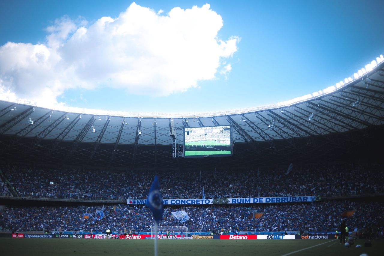 Torcida no Mineirão durante clássico