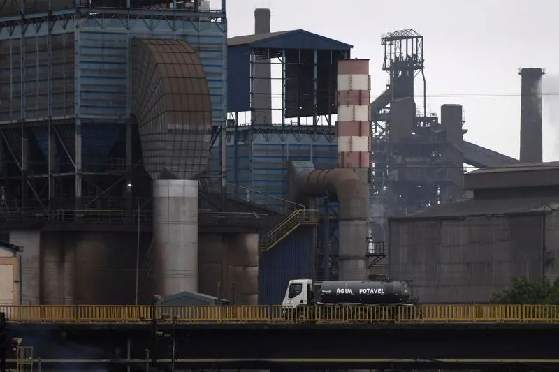 Unidade de produção de cimento da CSN