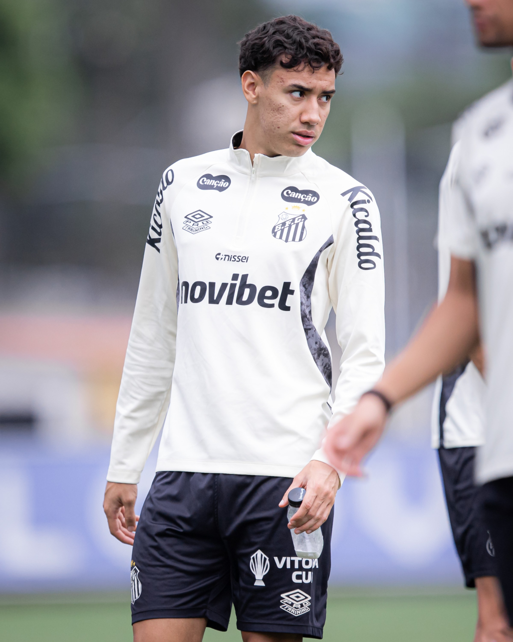 Gabriel Bontempo em treino do Santos