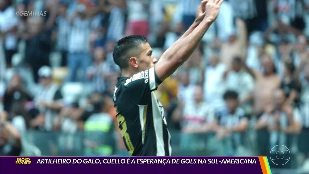 Cuello com a camisa do Atlético 2013 de Ronaldinho