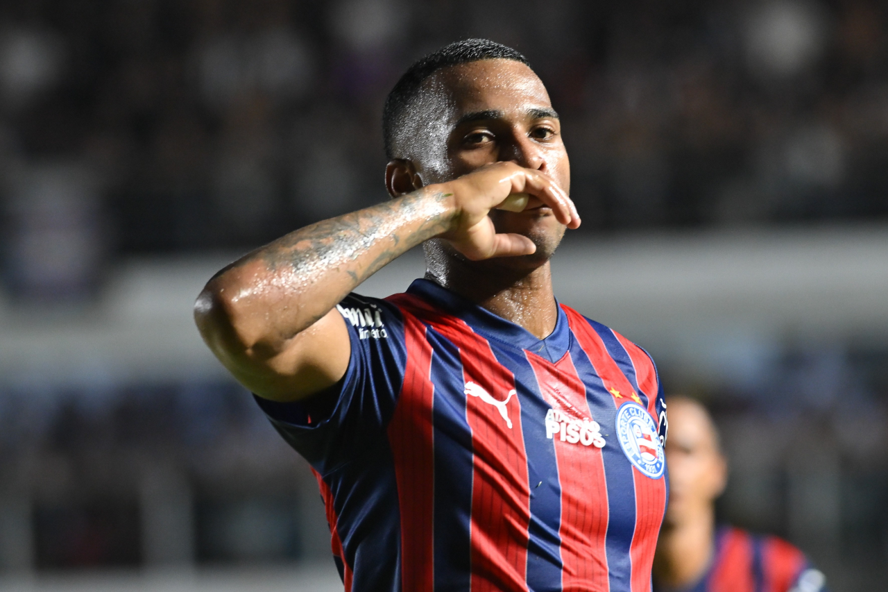 Cuello em acao pelo Atletico-MG