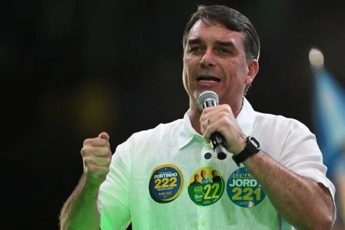 Gráfico com intenções de voto em pesquisa Datafolha para São Paulo
