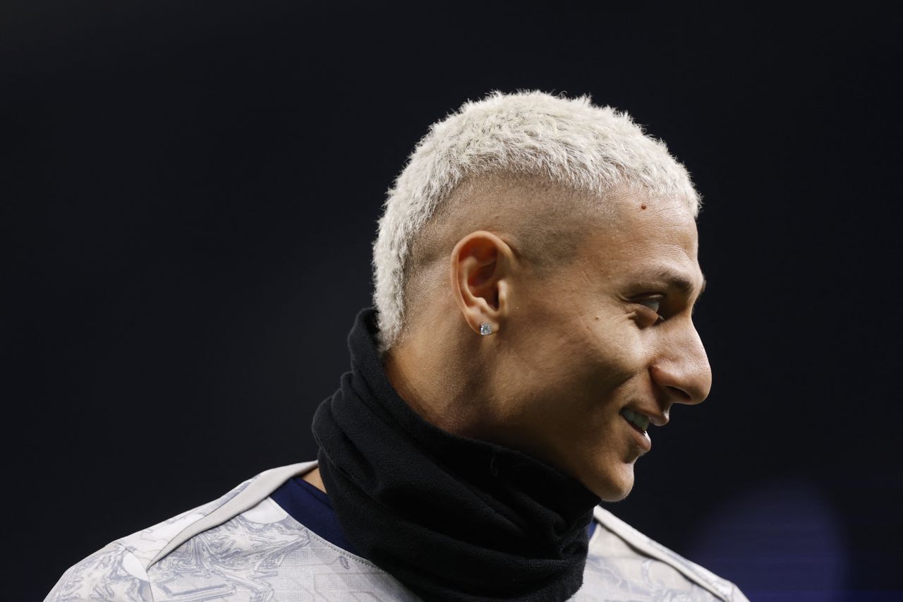 Richarlison em ação com a camisa do Tottenham