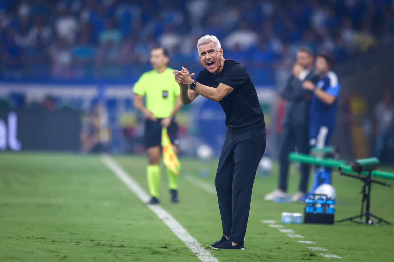 Luís Castro após a derrota no Mineirão