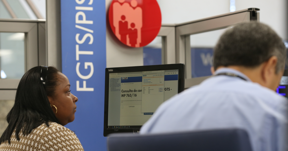 Dario Durigan anuncia medidas do Desenrola 2.0