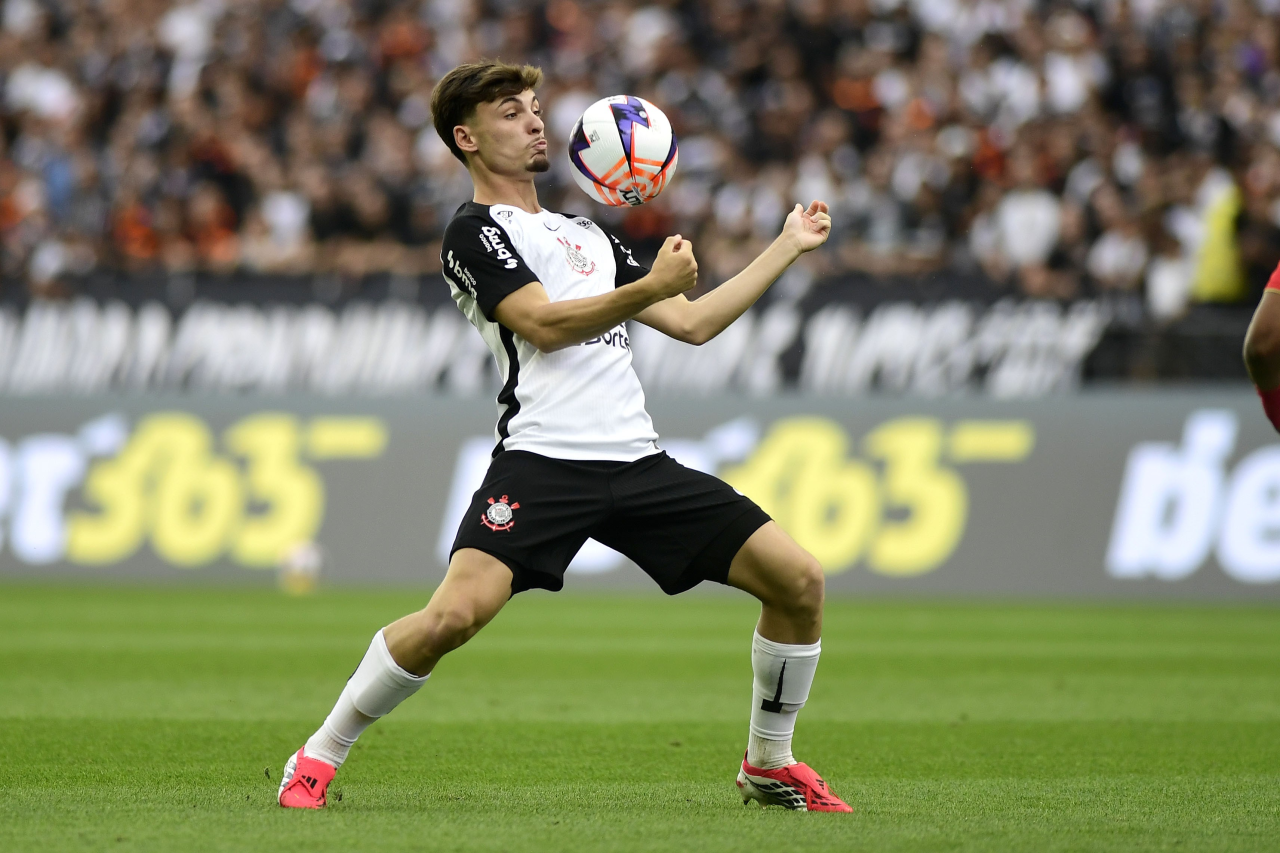 Breno Bidon em treino do Corinthians