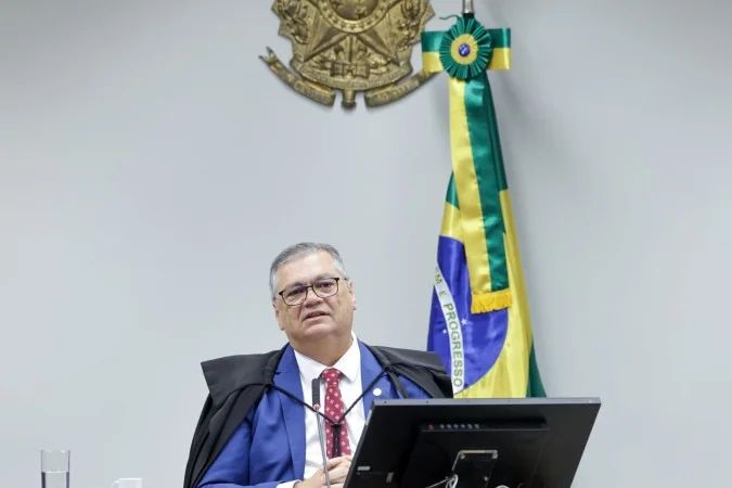 Ministro Flávio Dino no plenário do STF
