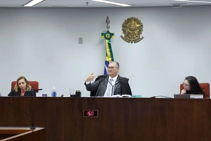 Ministro Flávio Dino em sessão no STF