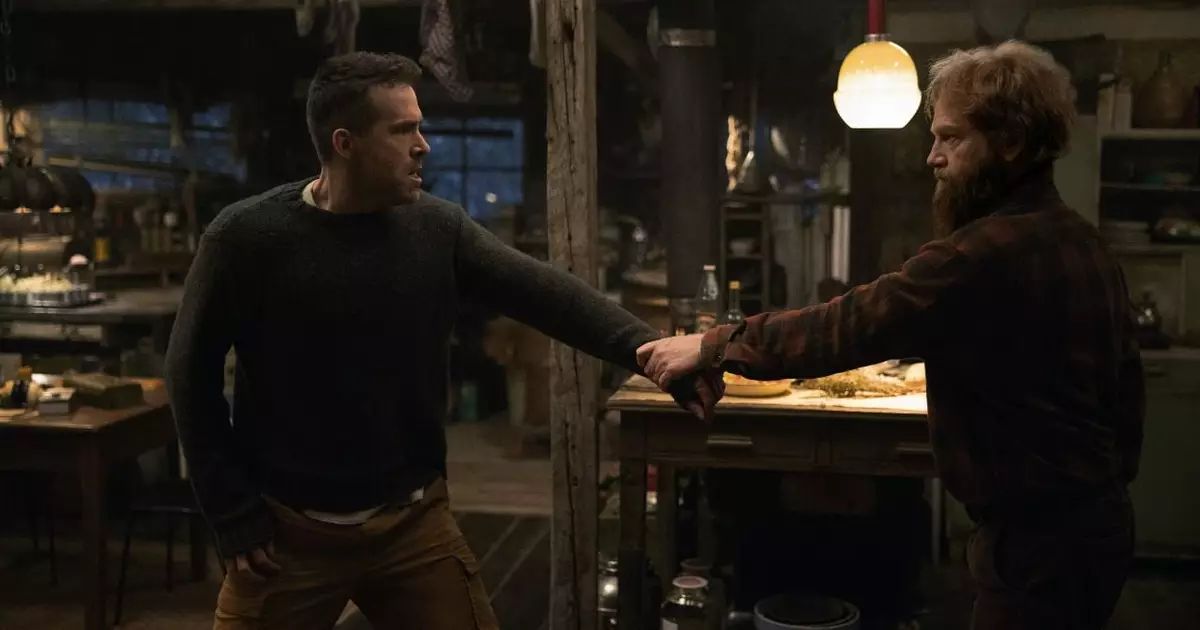 Pôster de Mayday com Ryan Reynolds e Kenneth Branagh