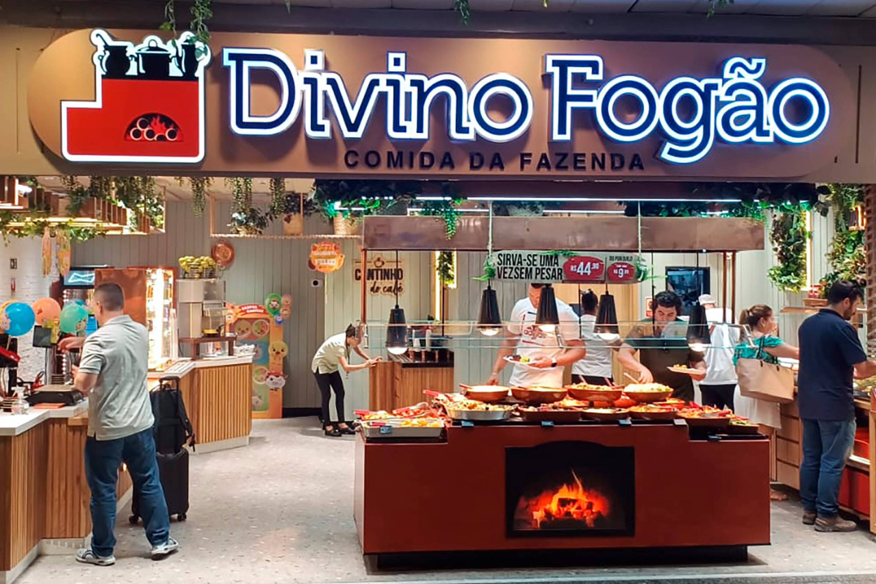 Pratos do Divino Fogão em serviço de preço fixo