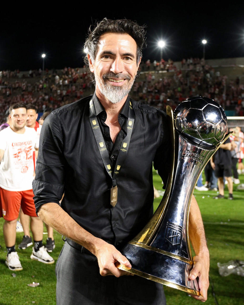 Eduardo Domínguez no banco de reservas do Atlético-MG