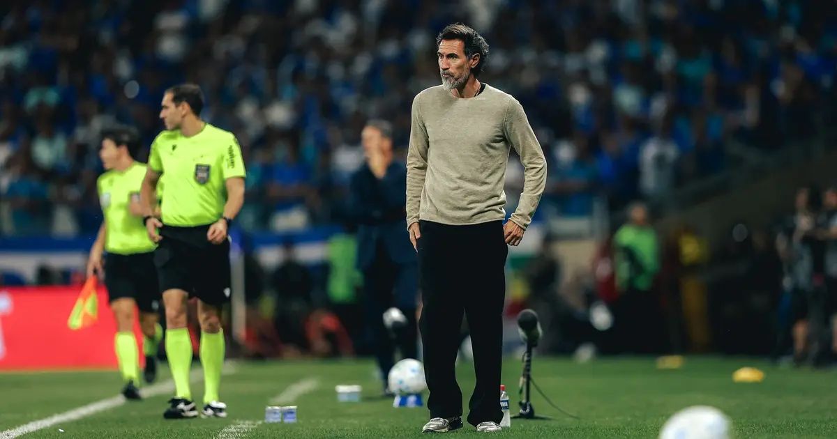 Eduardo Dominguez em coletiva após empate no Mineirao