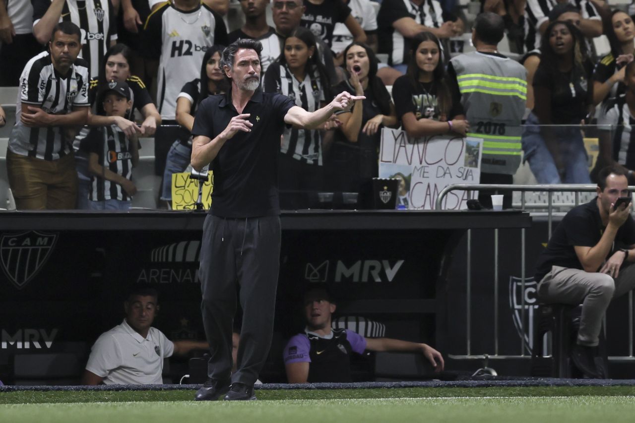 Eduardo Domínguez em coletiva após Atlético 1 x 0 Coritiba