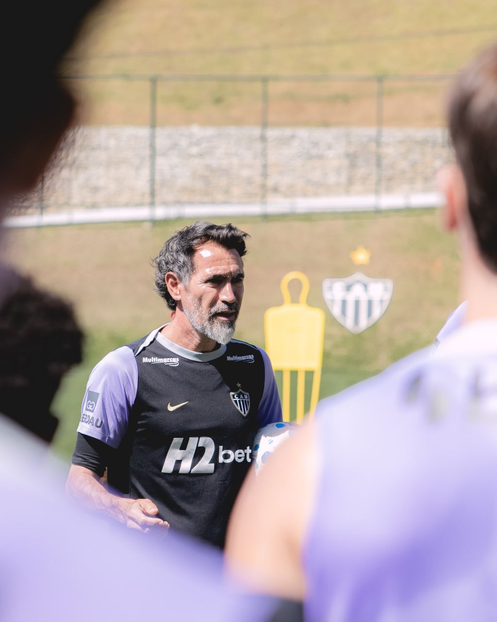 Lyanco em ação pelo Atlético-MG durante partida