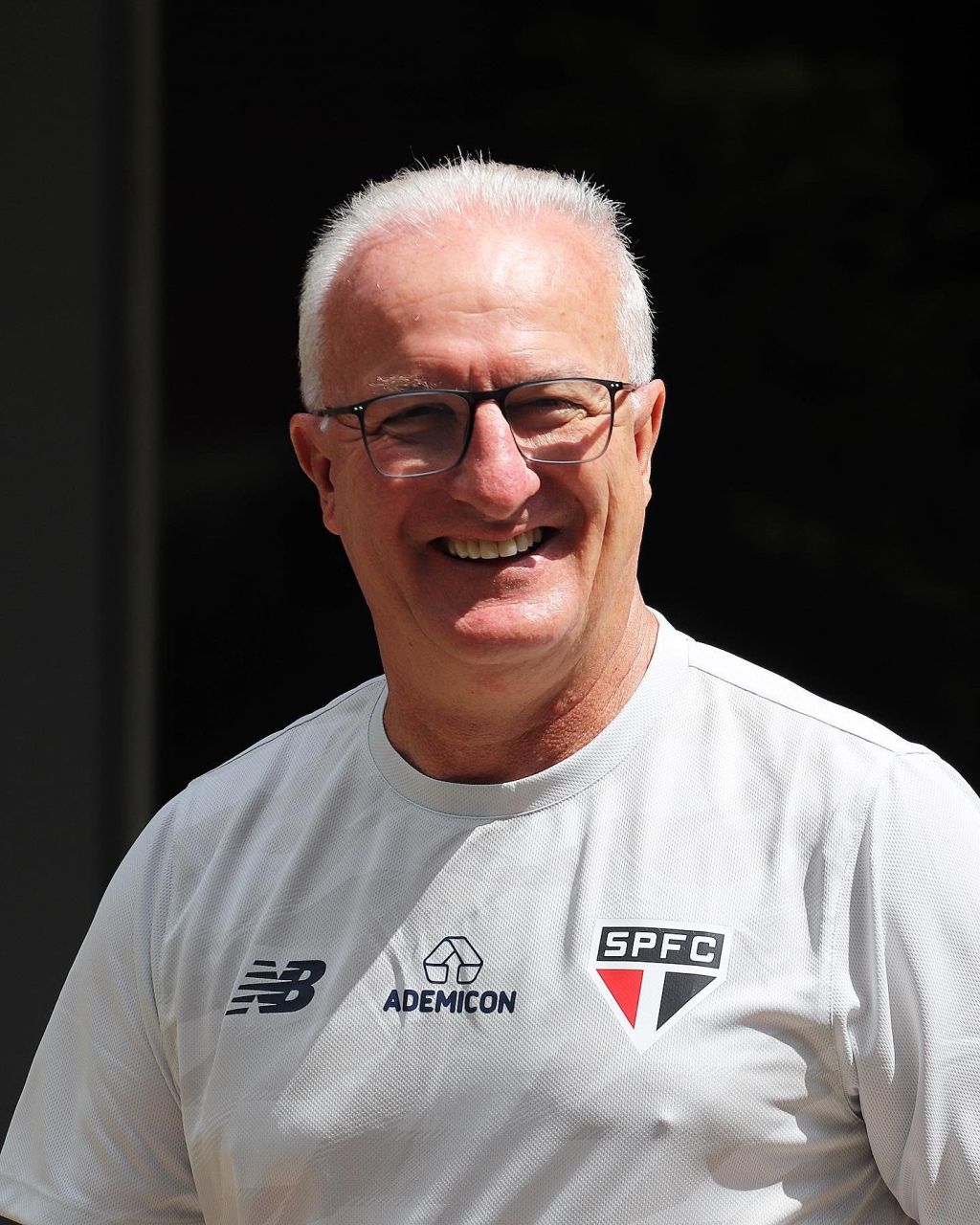 Dorival Júnior em apresentação pelo São Paulo