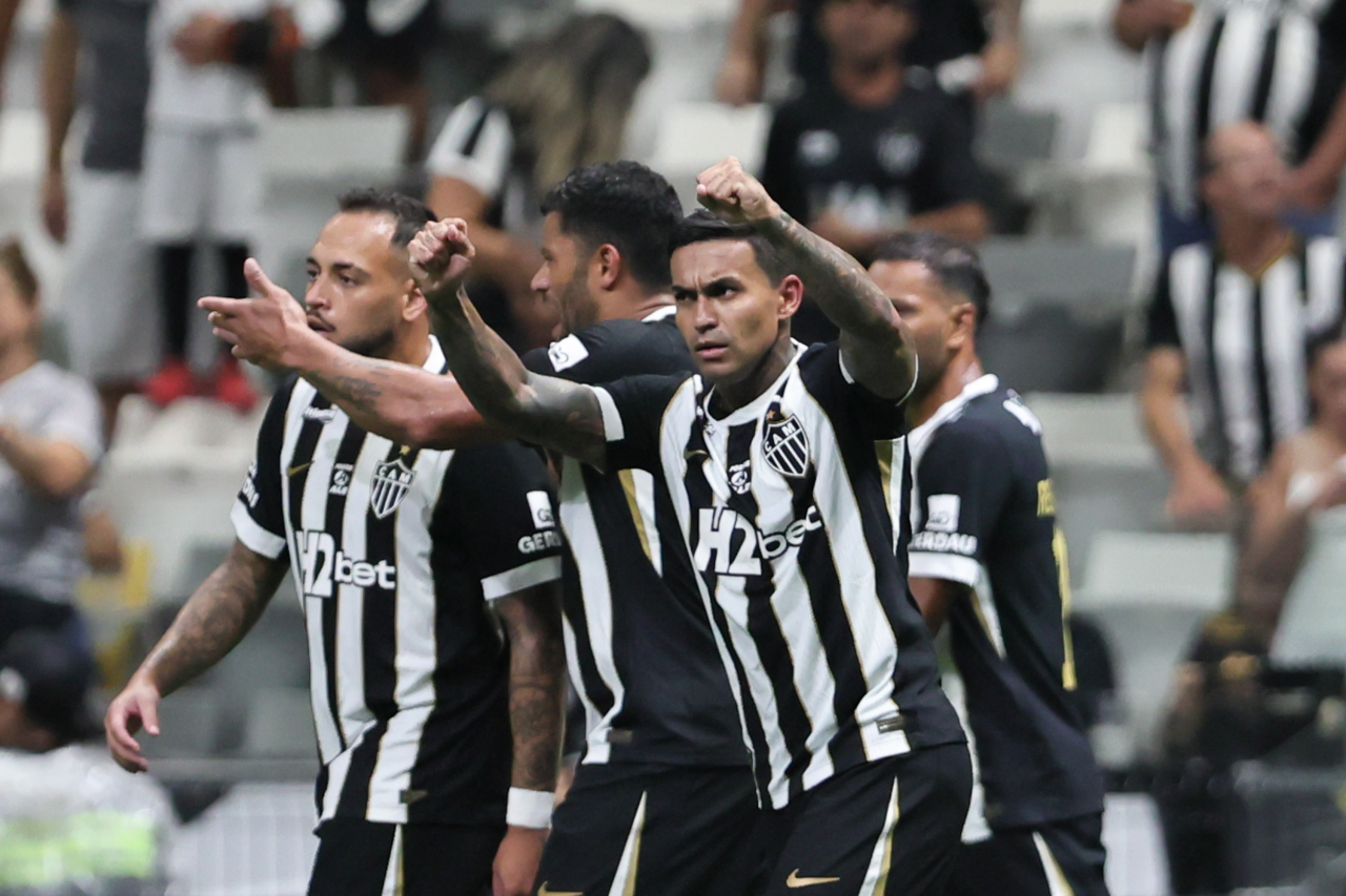 Dudu em jogo pelo Atlético-MG