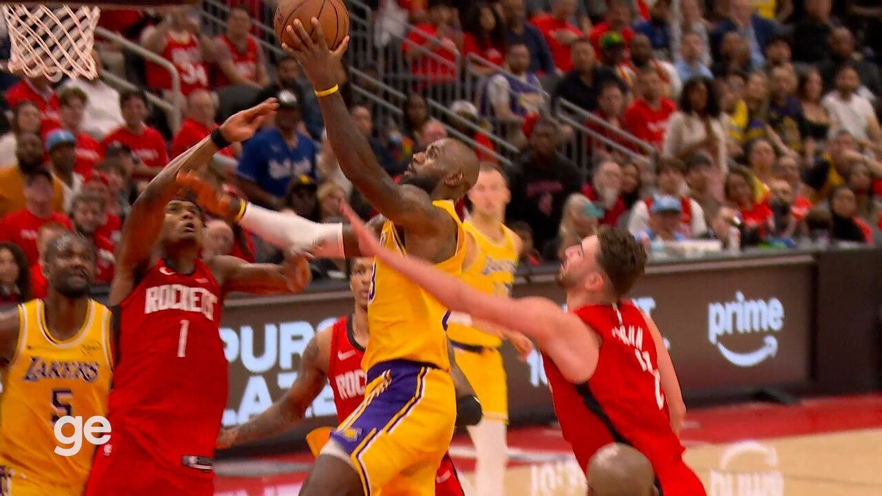 Kevin Durant em treino com o Rockets