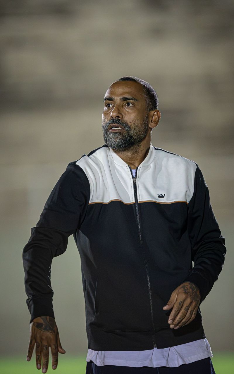Dyego Coelho como técnico do Nacional de Muriaé