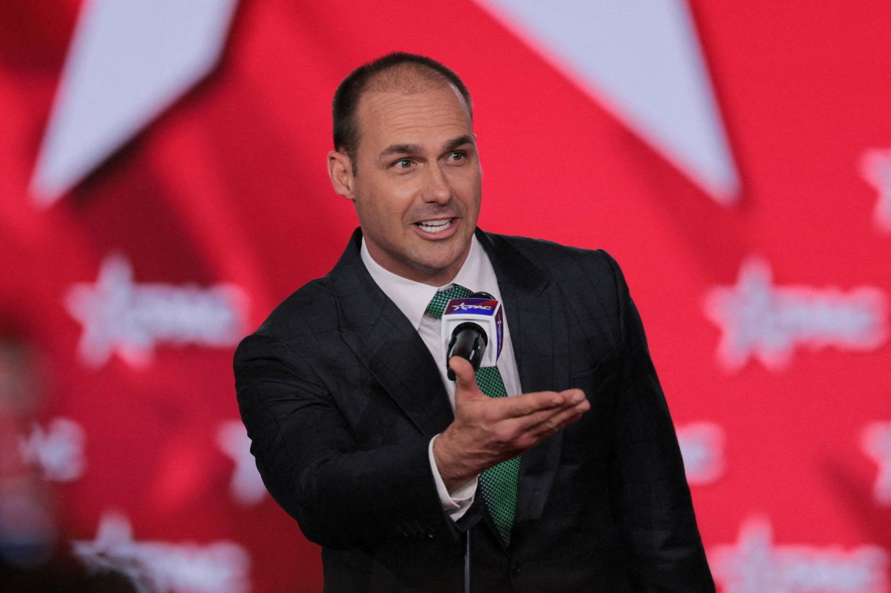 Eduardo Bolsonaro em postagem no X