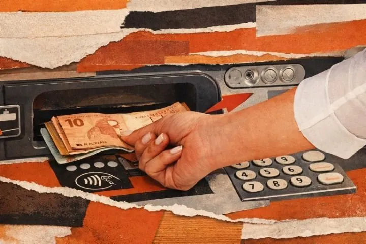 Pilha de contas e cartão de crédito