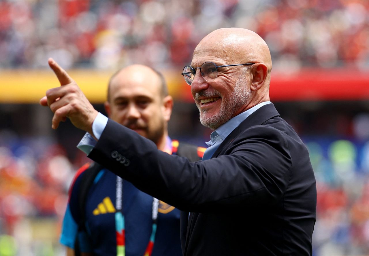Luis de la Fuente comemora classificação da Espanha