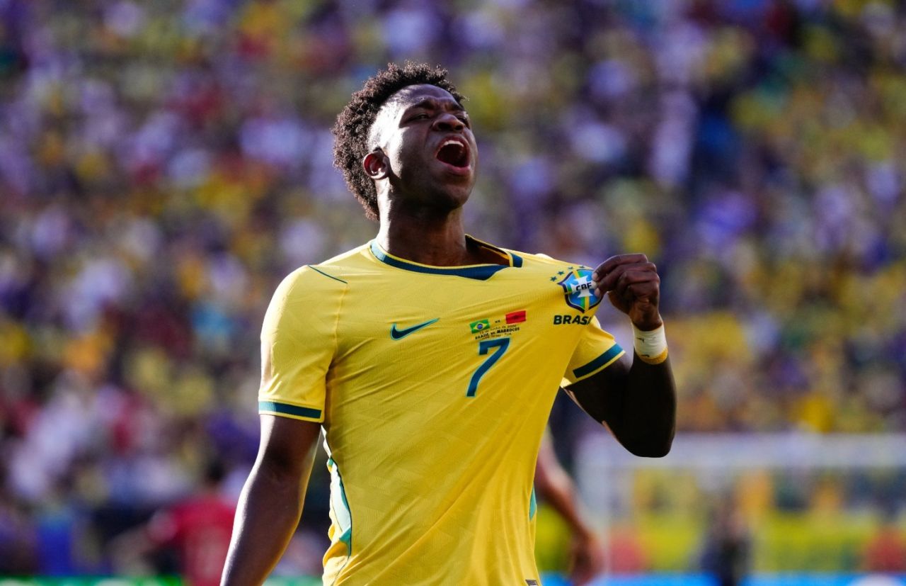 Vini Jr comemora gol do Brasil contra Marrocos