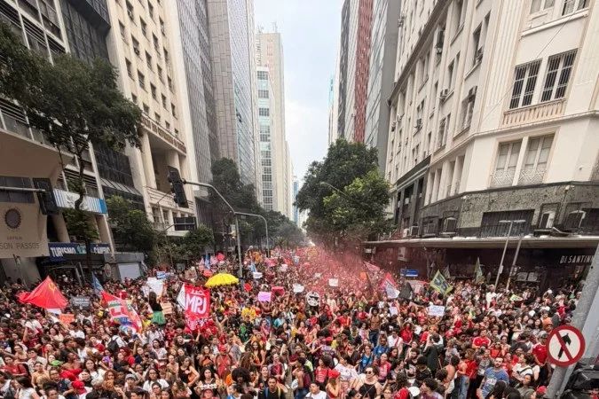 Estudantes em ato público pró-Lula