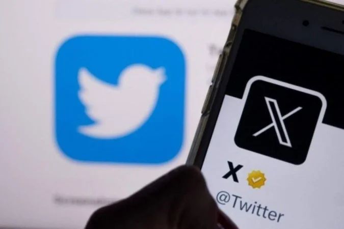 Logotipo do X e imagem de feed de rede social