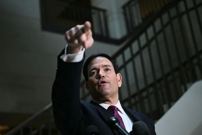 Pronunciamento de Marco Rubio anunciando designação de grupos criminosos como terroristas
