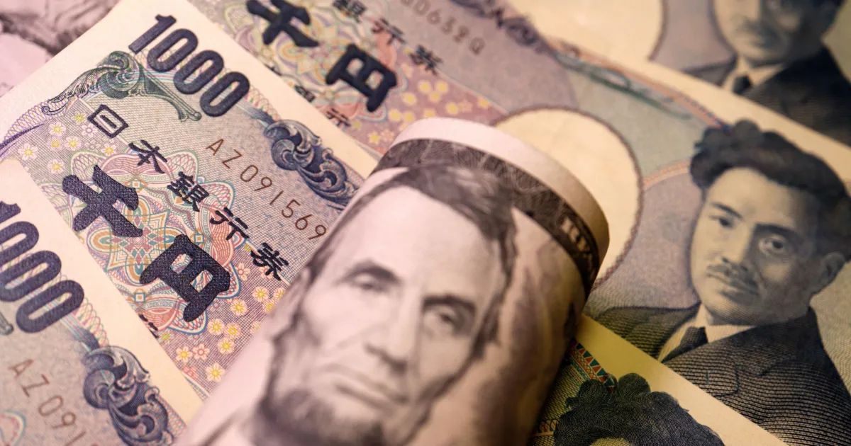 bloco de notas do secretário do Tesouro com anotação sobre compra de ienes