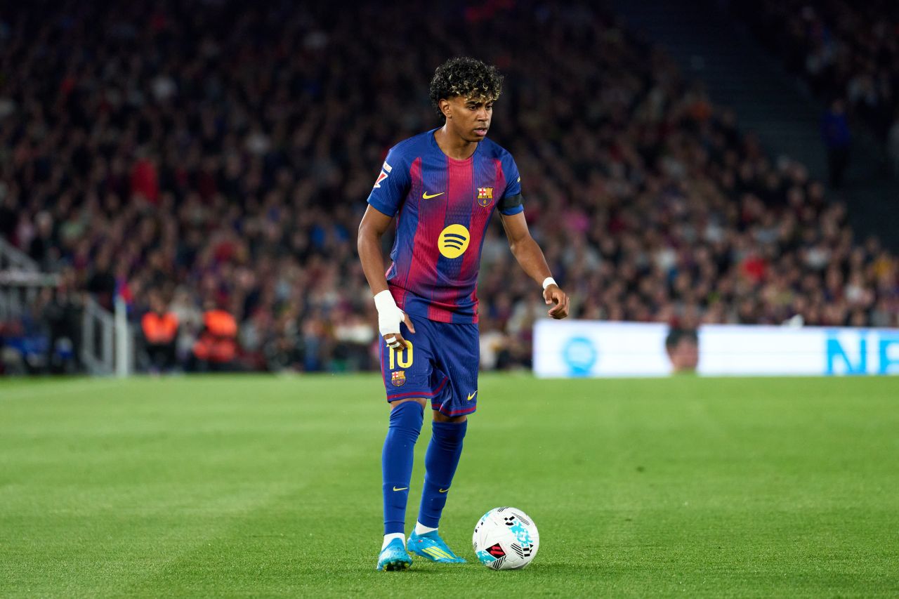 Lamine Yamal em ação pelo Barcelona