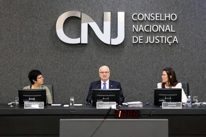 Ministro Edson Fachin em sessão do CNJ