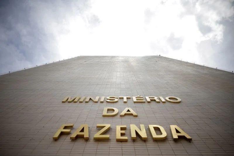 Plataformas de apostas suspensas pela Secretaria de Prêmios e Apostas