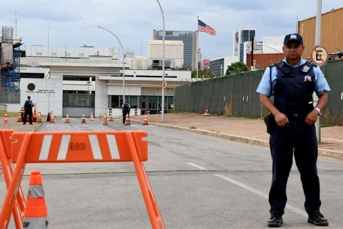 Edifício da embaixada dos EUA em Brasília