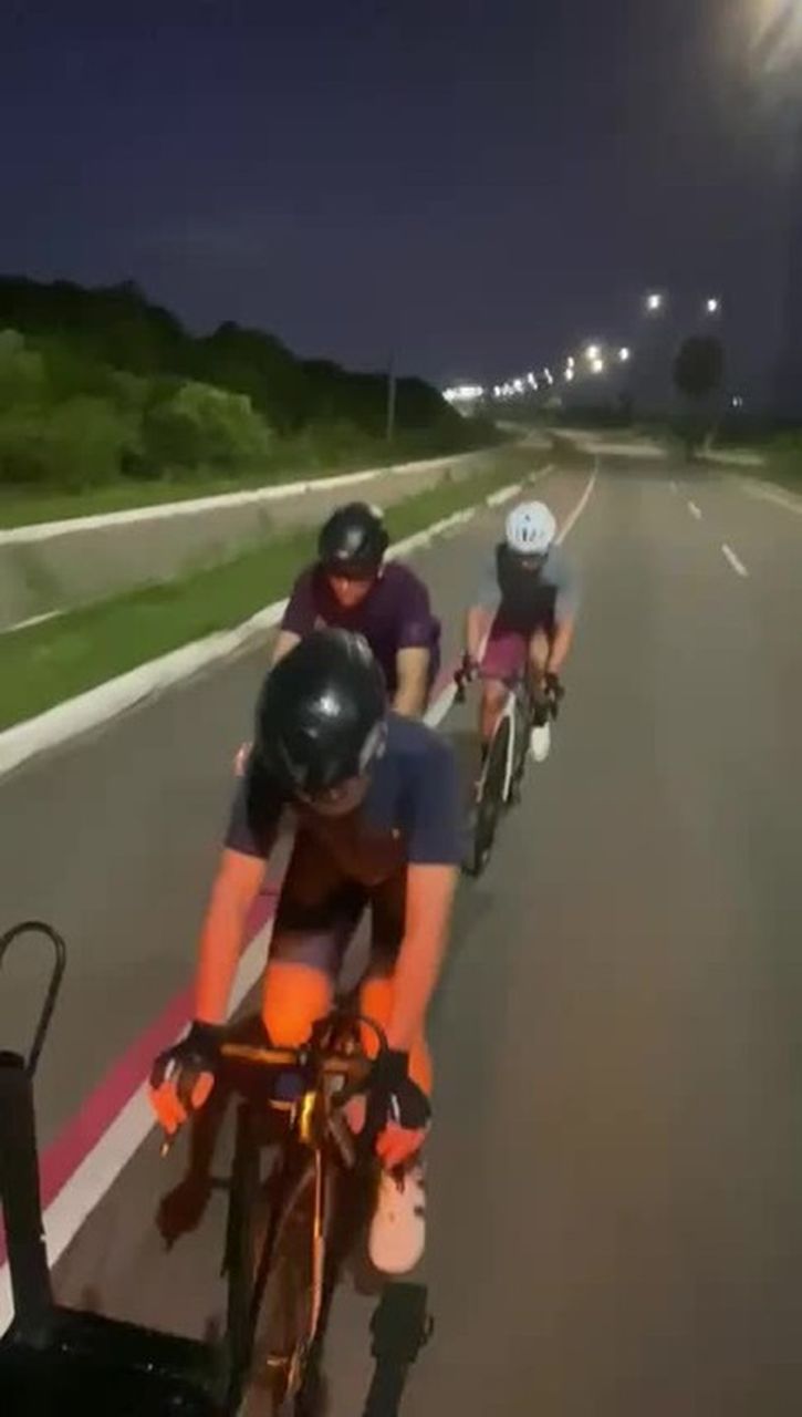 Paul Magnier celebrando vitória no Giro d'Italia