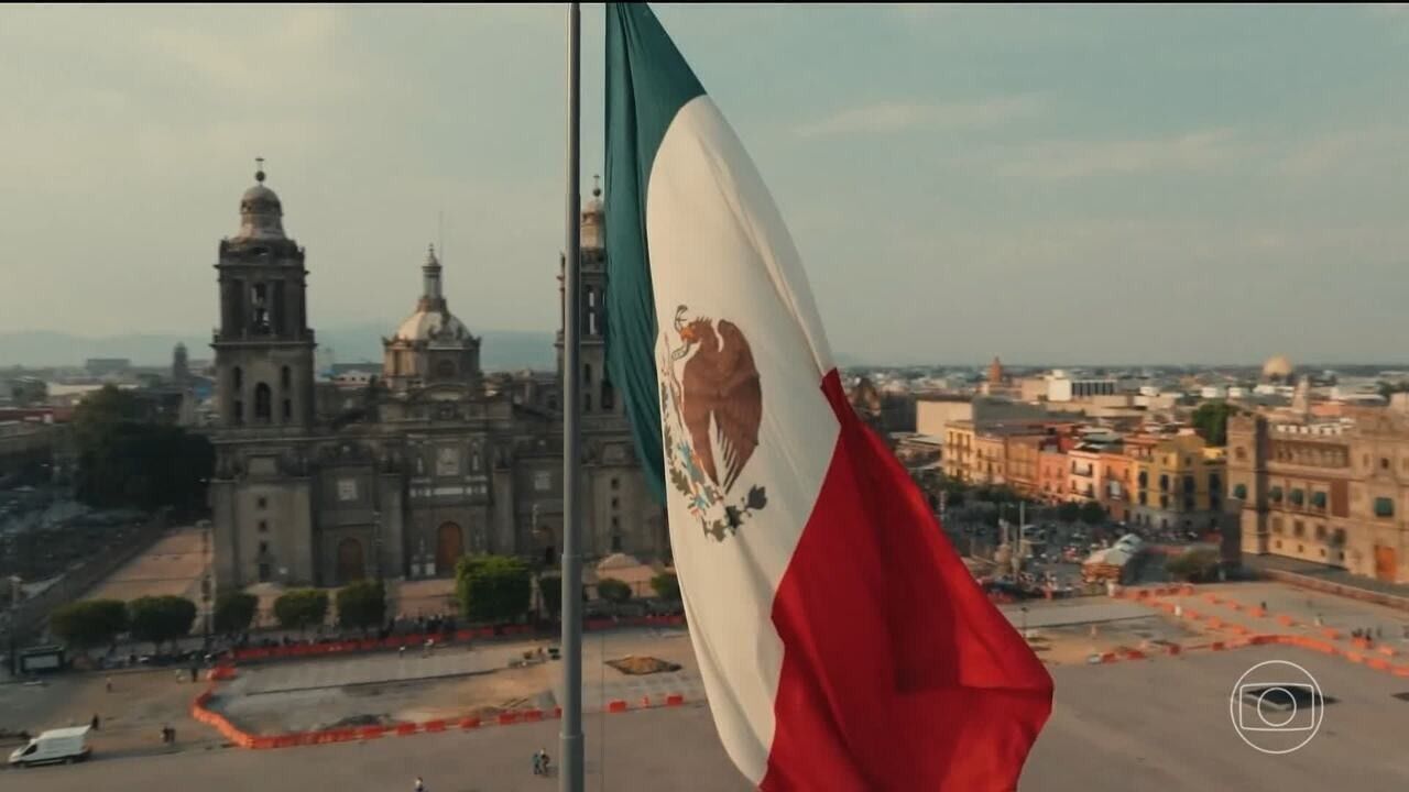 Chuva na Cidade do México próximo ao estádio Azteca