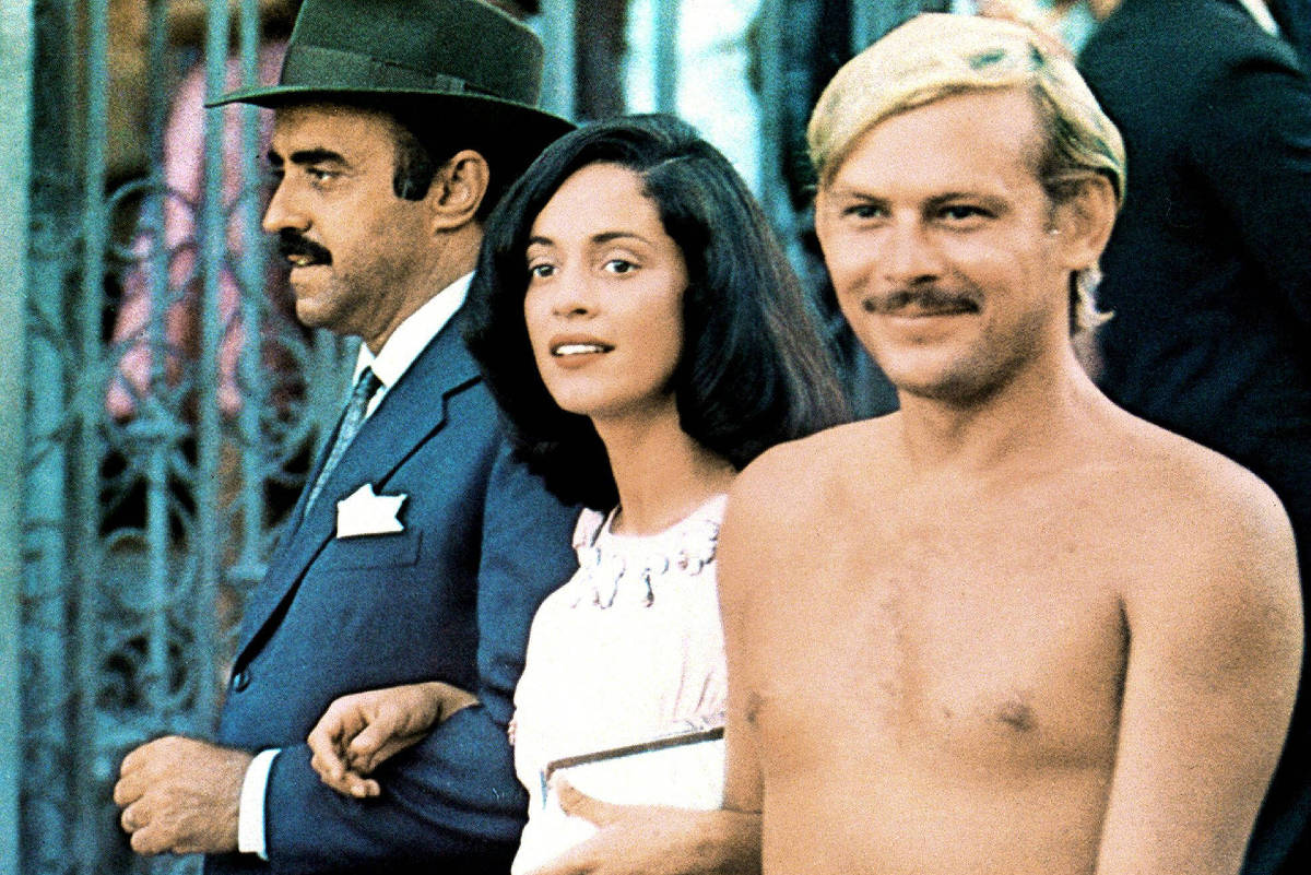 Capas e cartazes de filmes e séries com nomes de mulher no título