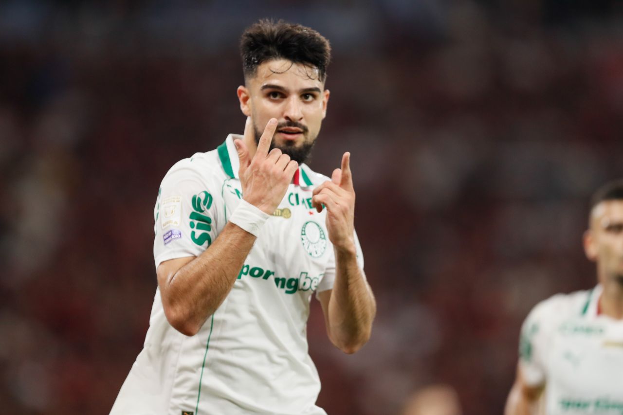 Flaco López comemorando gol pelo Palmeiras