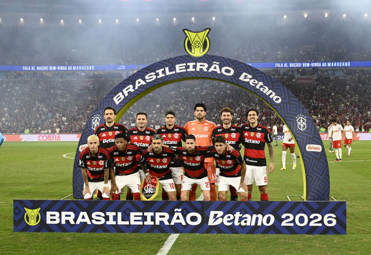 Jogadores do Flamengo comemoram gol contra o Bragantino