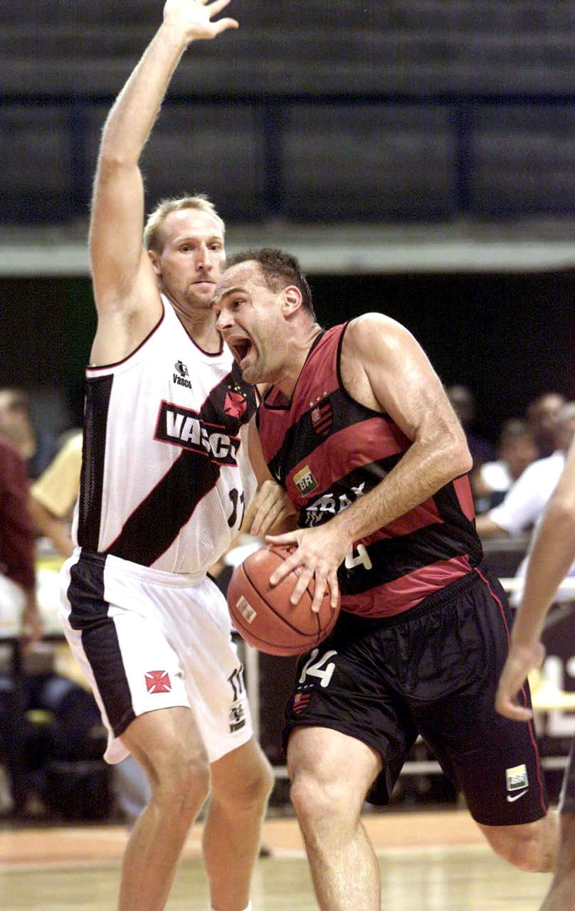 Oscar Schmidt em ação pelo Flamengo