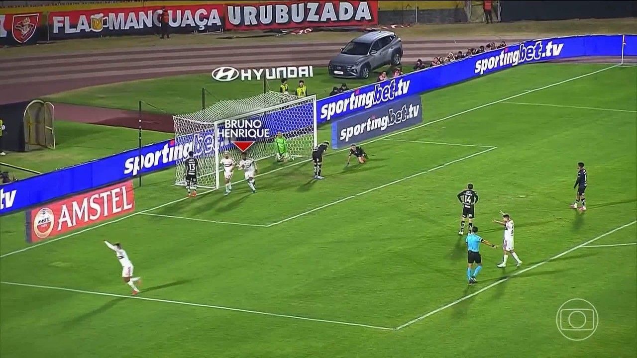 Jogadores do Flamengo comemoram