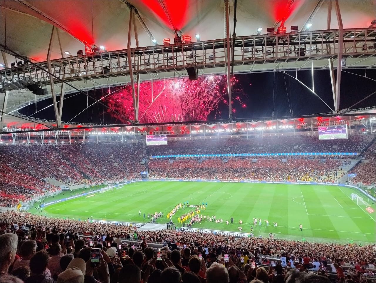 Torcida do Flamengo no Maracanã