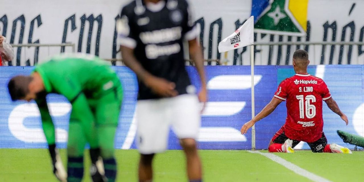 Samuel Lino comemora gol do Flamengo contra o Remo