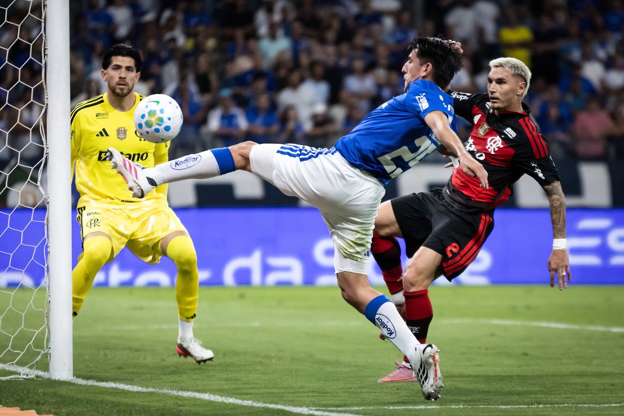 Jogadores do Flamengo no Mineirão após a virada do Cruzeiro
