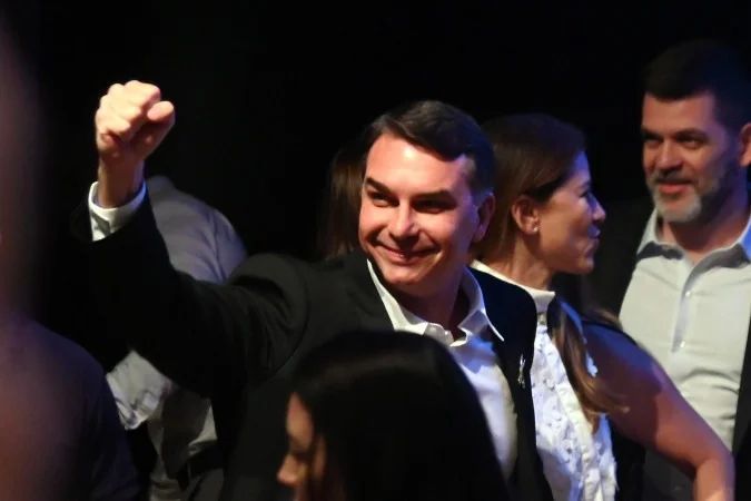 Capa do plano de governo de Flávio Bolsonaro para a educação