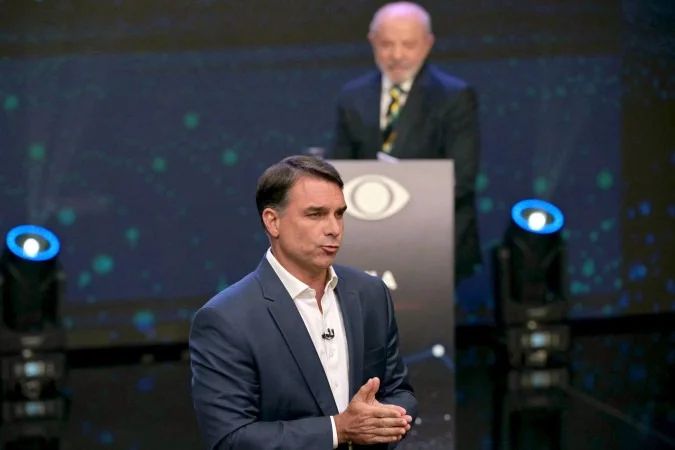 Flávio Bolsonaro em declaração