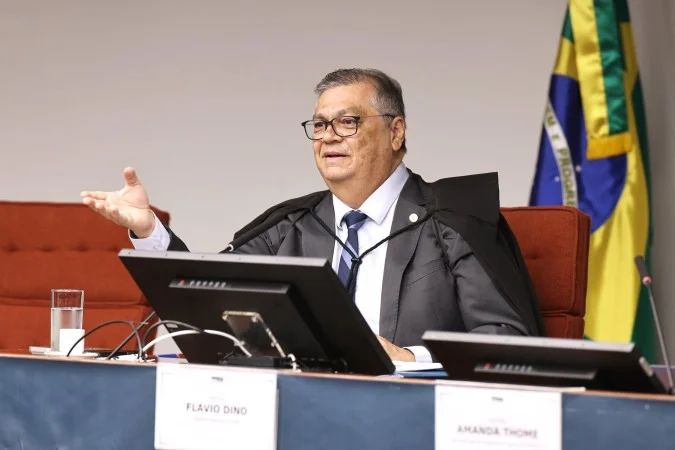 Ministro Flávio Dino no plenário do STF
