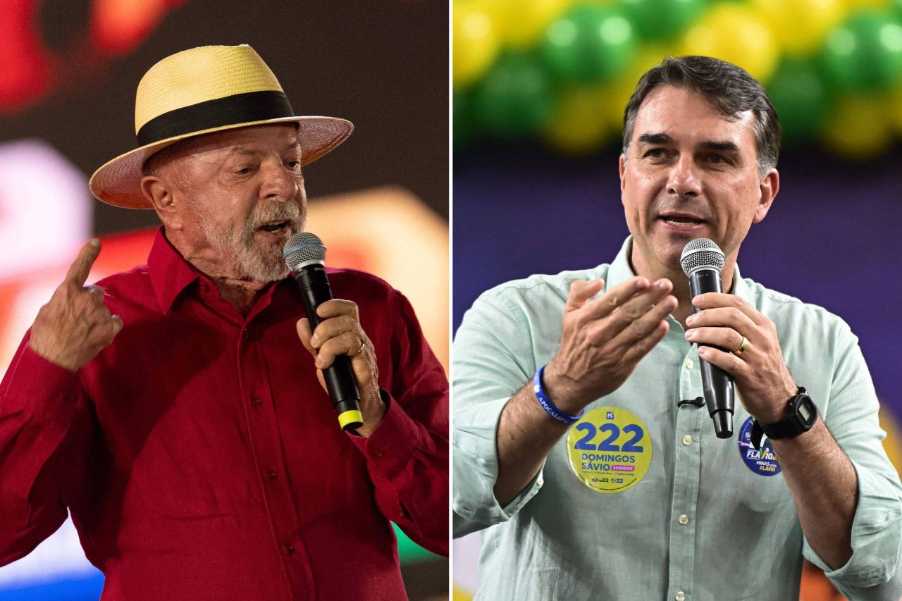Flávio Bolsonaro em ato de campanha