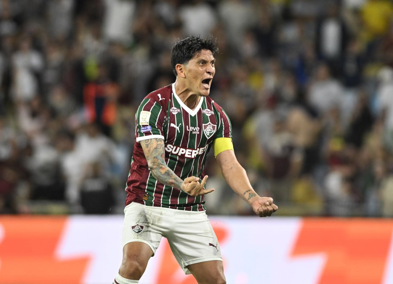 Cano comemora terceiro gol do Fluminense contra o Palmeiras